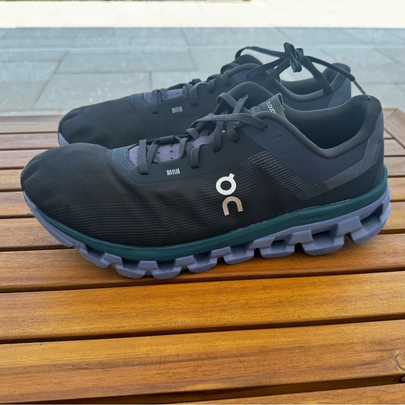 On Running Cloudflow 4 Men’s Size 10 (3MD30100340 FVO TL) Basically brand new - Picture 3 of 11